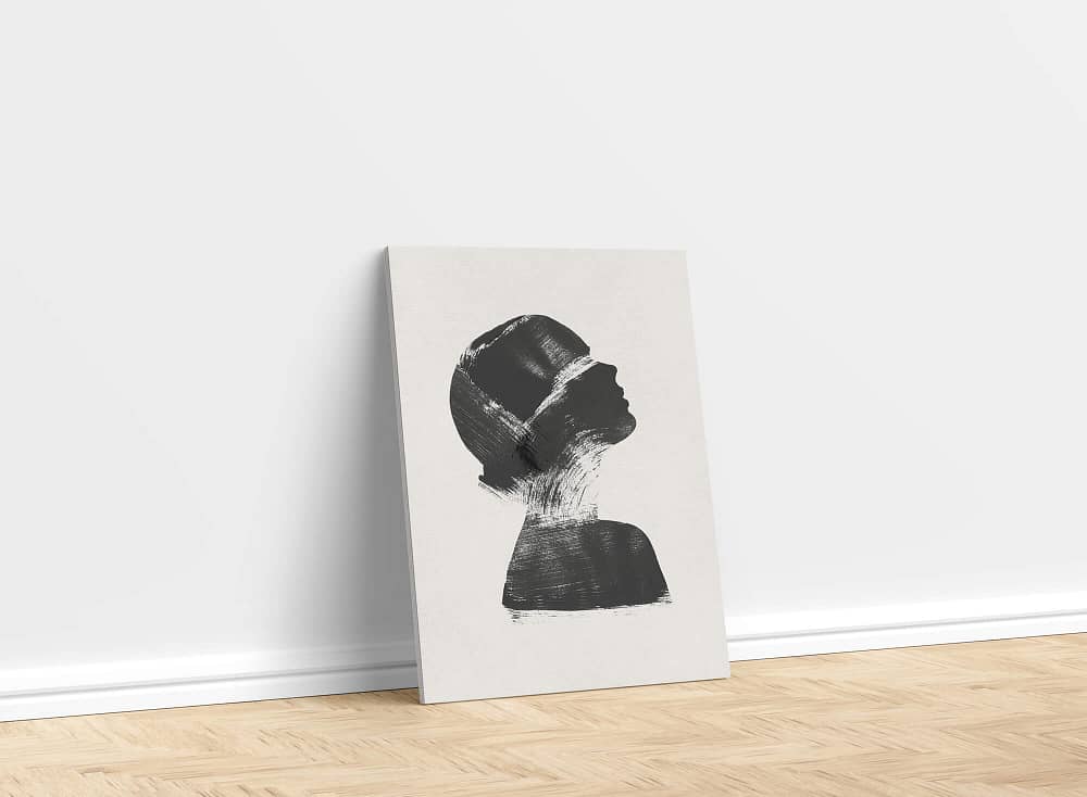 Moderne Poster en Canvas Print met een silhouet van een vrouw in verfstrepen