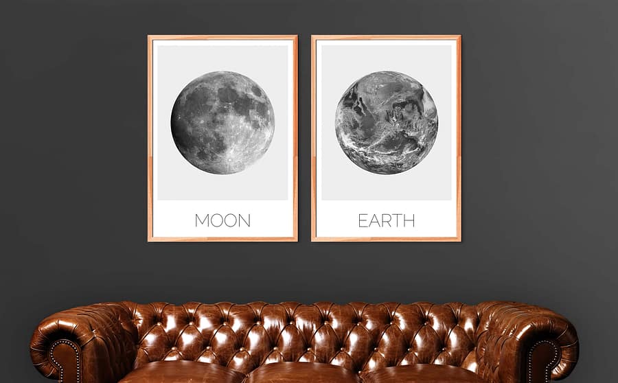 Earth en Moon posters samen